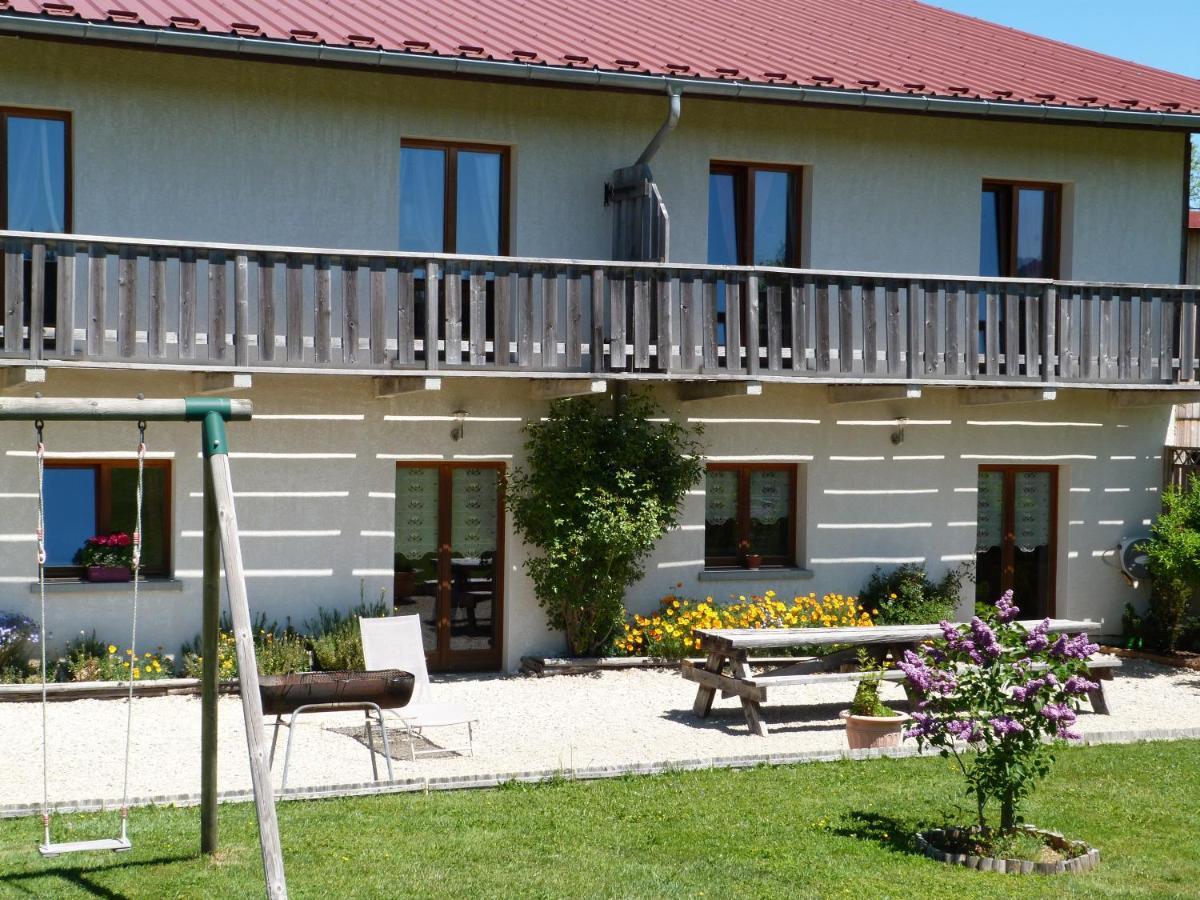 La Grange De Haute-Joux Les Fourgs Exteriör bild