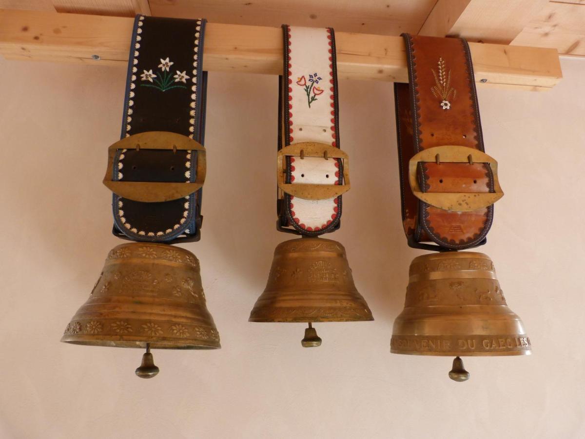 La Grange De Haute-Joux Les Fourgs Exteriör bild