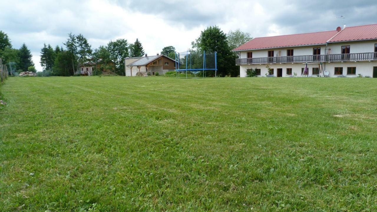 La Grange De Haute-Joux Les Fourgs Exteriör bild